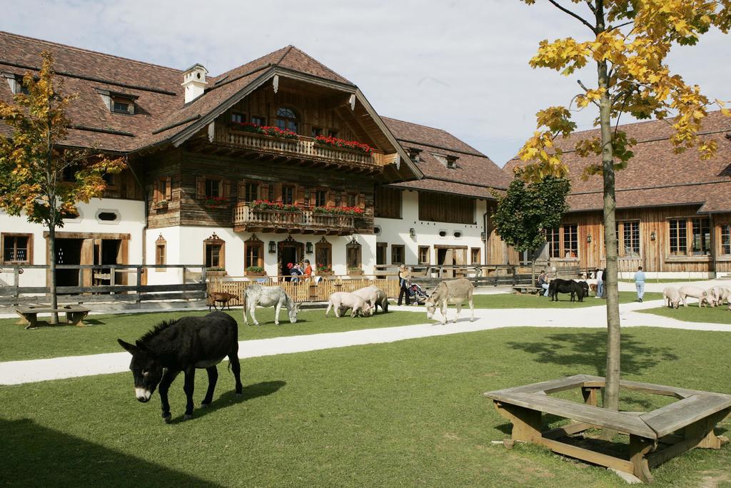 Hotel Landgasthof Altwirt Seeham Esterno foto