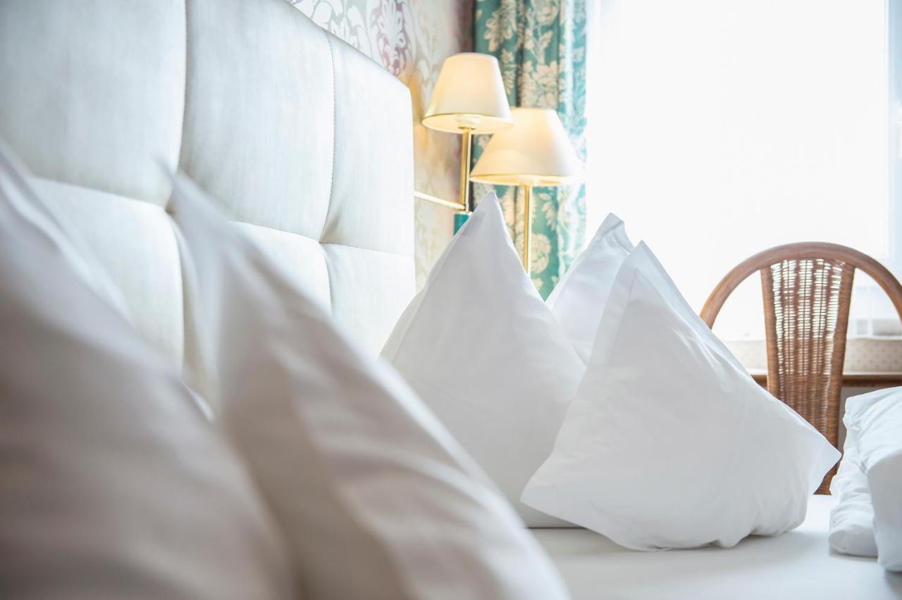 Hotel Landgasthof Altwirt Seeham Esterno foto